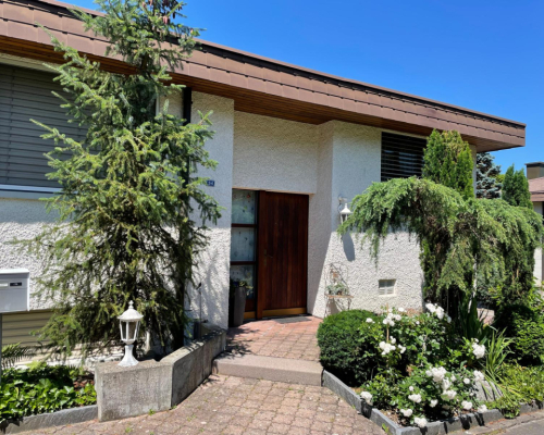 Einfamilienhaus mit grossem Garten